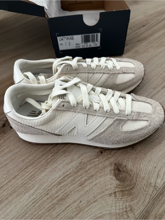 New Balance Shoes - New Balance 471 Athletic Tennis Shoes, size 7 (Run big)